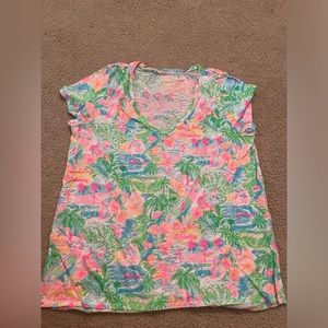 Lilly Pulitzer Etta V neck Lilly Loves California size L